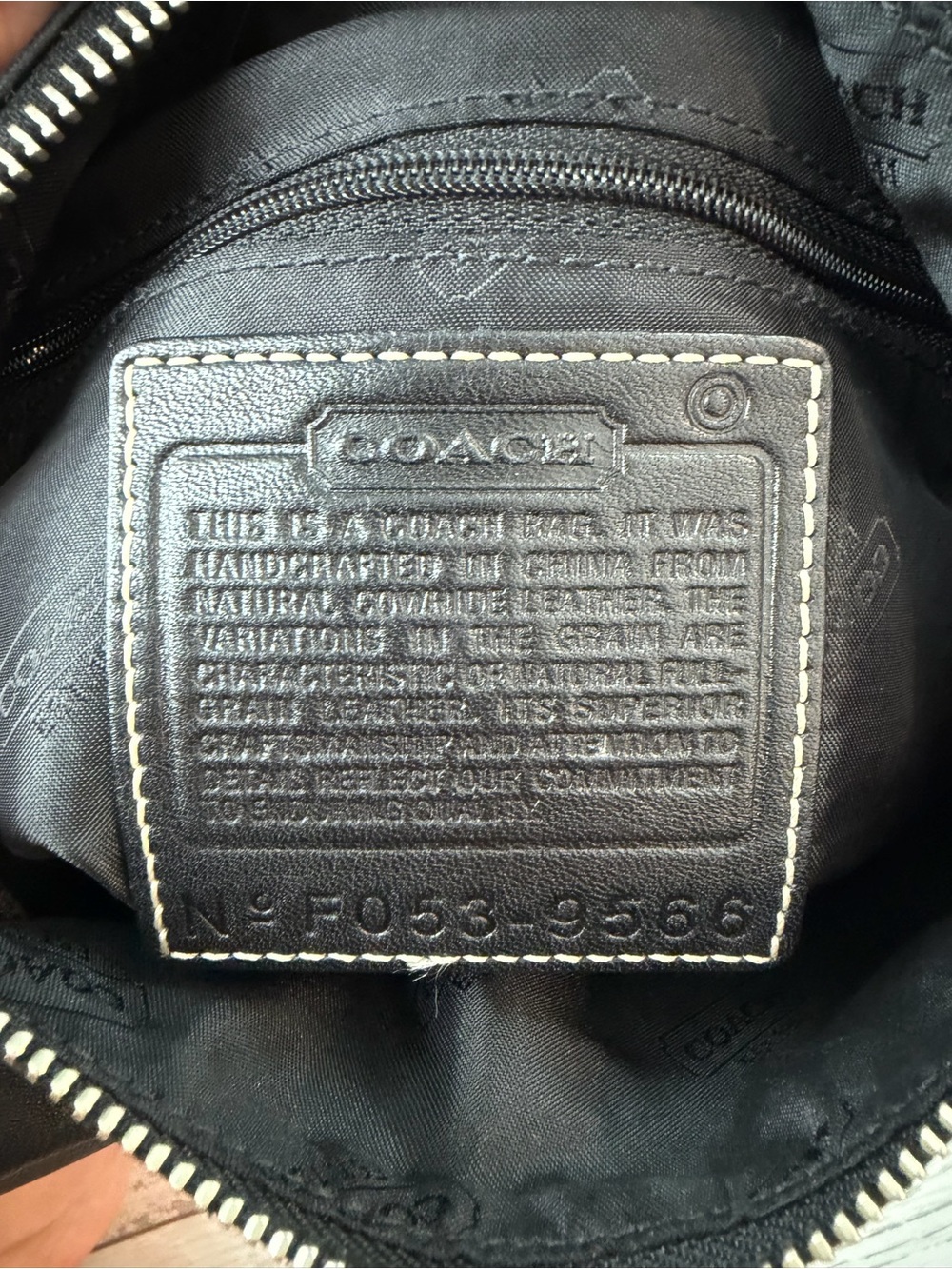 SOLD Vintage Y2K Coach Black leather convertible hobo shoulder bag - excellent - Picture 6 of 6